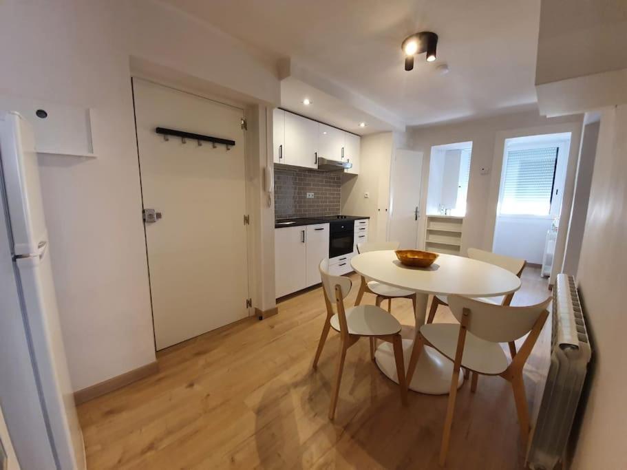 Ferienwohnung Acogedor Piso En El Centro De Sabiñánigo Exterior foto
