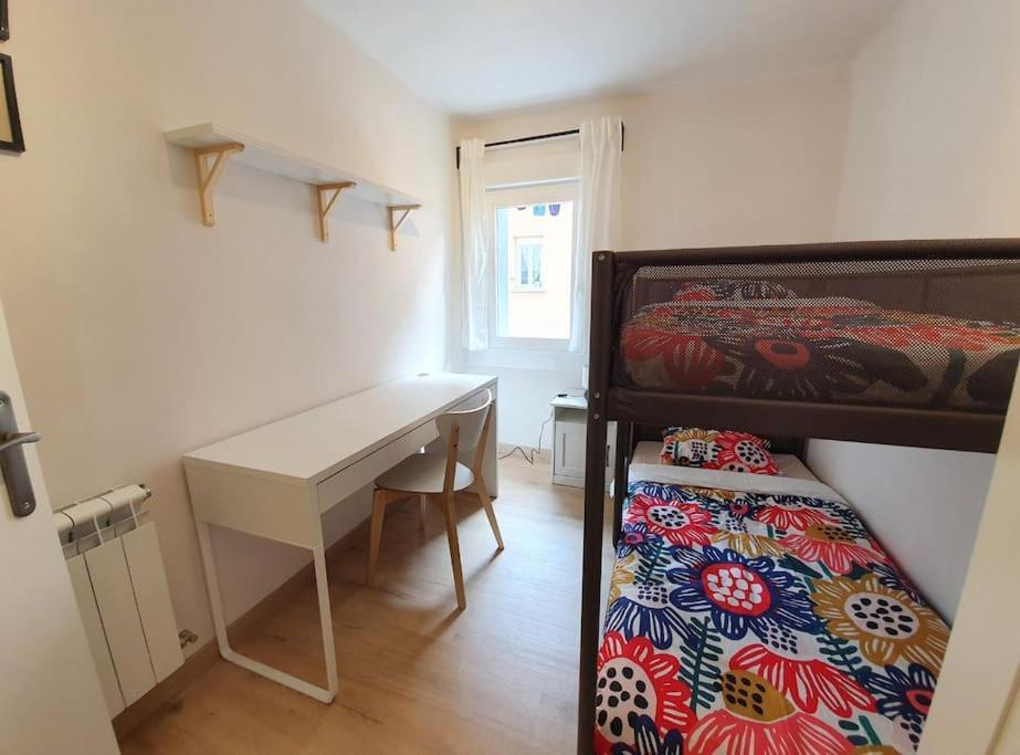 Ferienwohnung Acogedor Piso En El Centro De Sabiñánigo Exterior foto